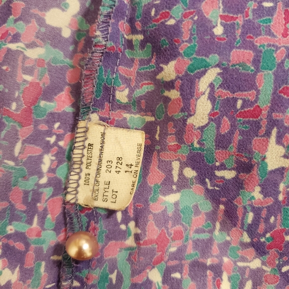 Vintage TAHARI Printed Semi-Sheer Blouse 14 - Picture 6 of 6